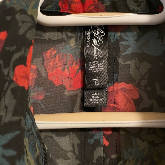 Black Sheer Rose Blouse 🌹 - Picture 2 of 2